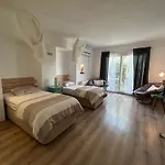 Beyaz Ev Homestay *