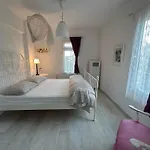 Beyaz Ev Homestay *