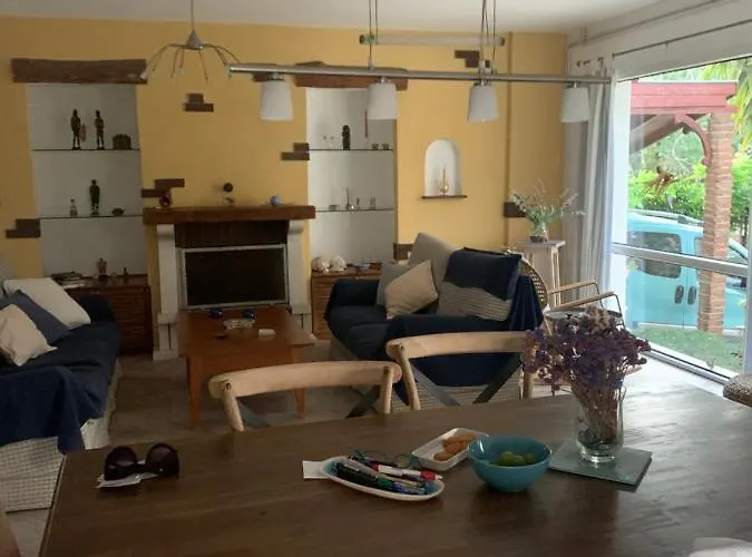 Beyaz Ev * Seferihisar